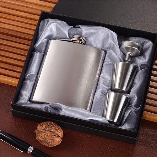 8oz hip flask leather flagon - 8oz,